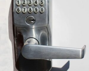 Commercial & Residential Locksmith